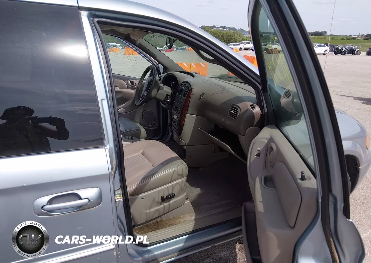 2003 Chrysler Town & Country Lxi VIN:2C4GP54LX3R225113 - 5