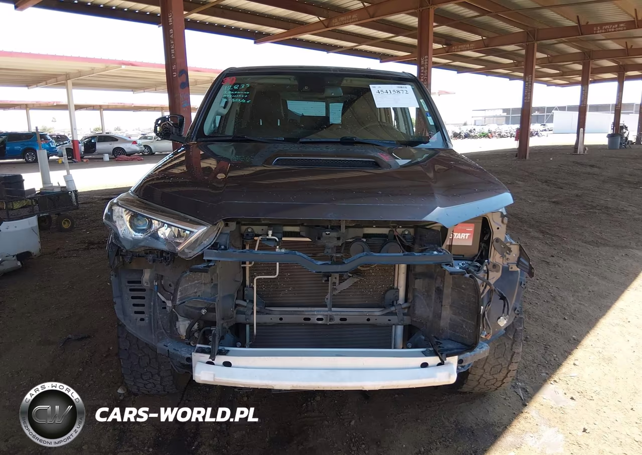 2021 Toyota 4Runner Venture Special Edition VIN:JTEHU5JR8M5886428 - 13