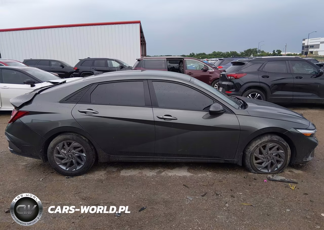 2024 Hyundai Elantra Sel VIN:KMHLM4DG9RU810146 - 13