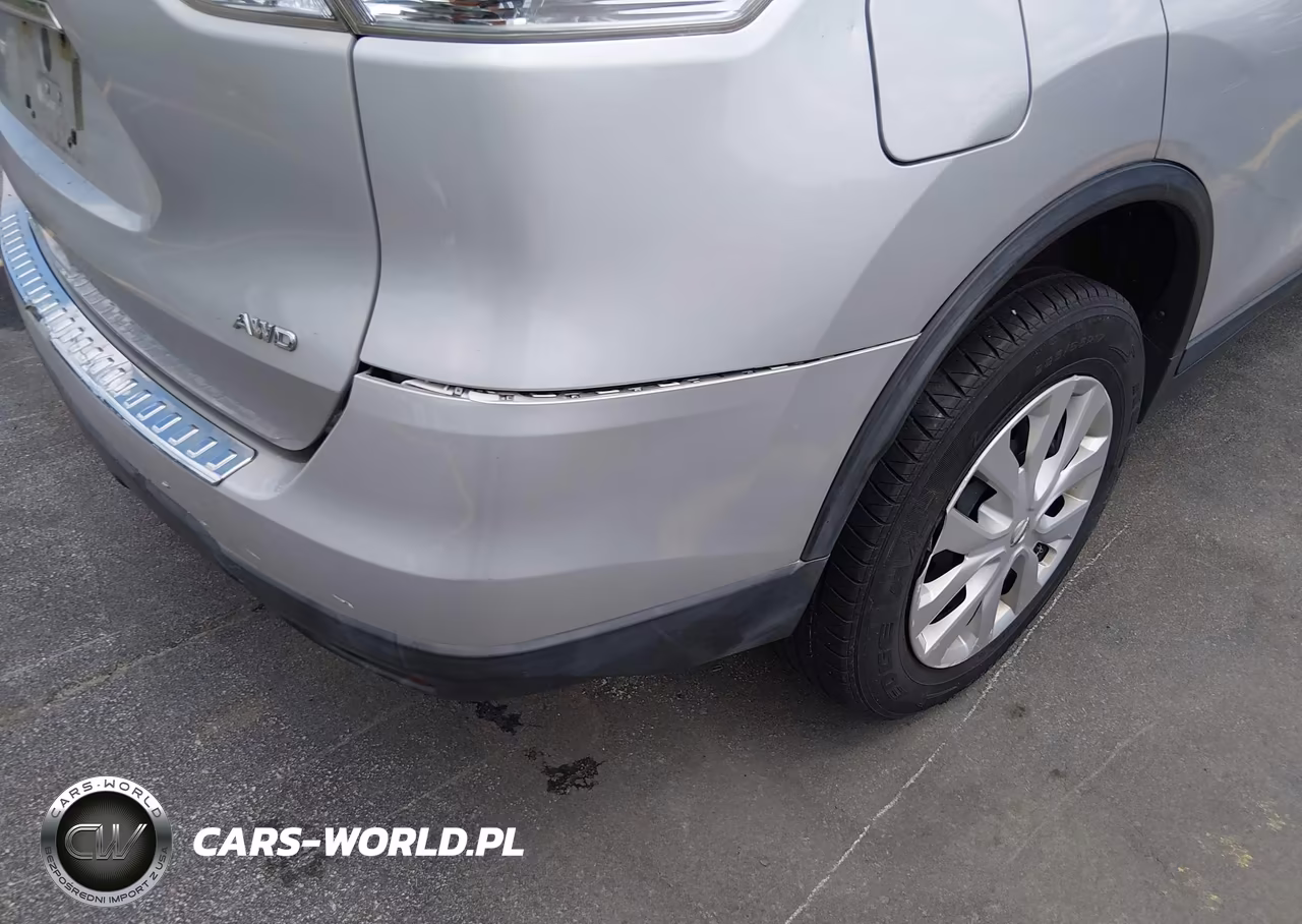 2015 Nissan Rogue S VIN:KNMAT2MV3FP504152 - 13