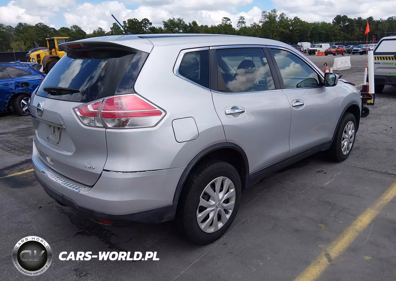2015 Nissan Rogue S VIN:KNMAT2MV3FP504152 - 4