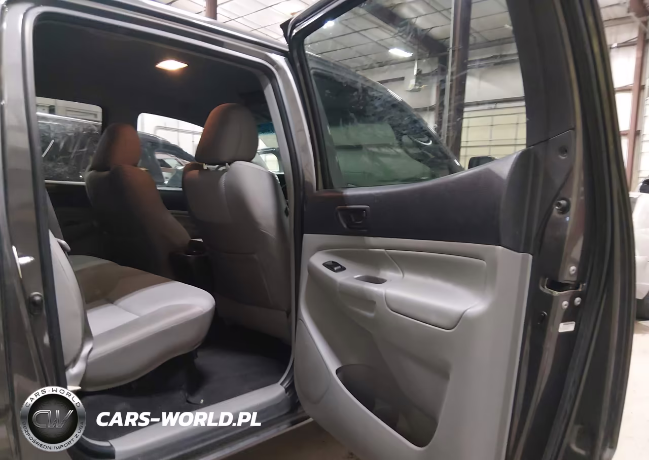 2013 Toyota Tacoma Base V6 VIN:5TFLU4ENXDX049829 - 8