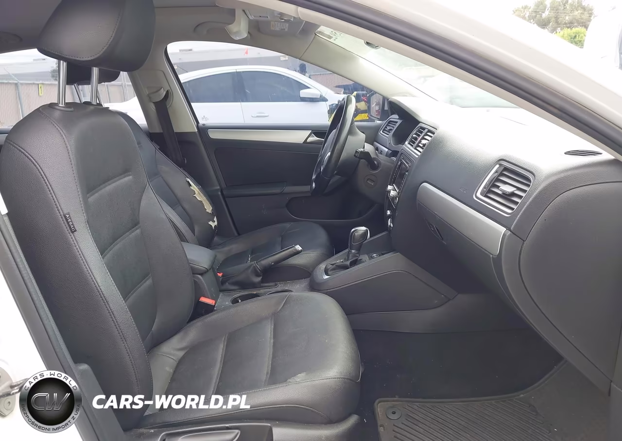 2011 Volkswagen Jetta 2.0L Tdi VIN:3VWLL7AJ8BM127306 - 5