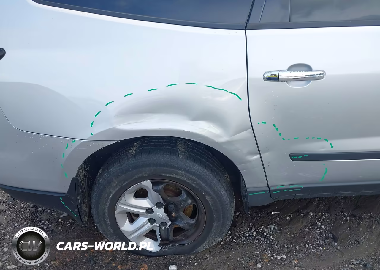 2017 Chevrolet Traverse Ls VIN:1GNKRFED8HJ220058 - 6