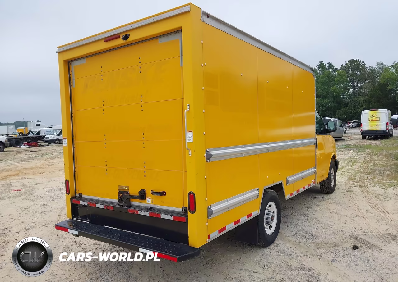 2020 GMC Savana Cutaway Work Van VIN:1GD07RFP3L1182212 - 4