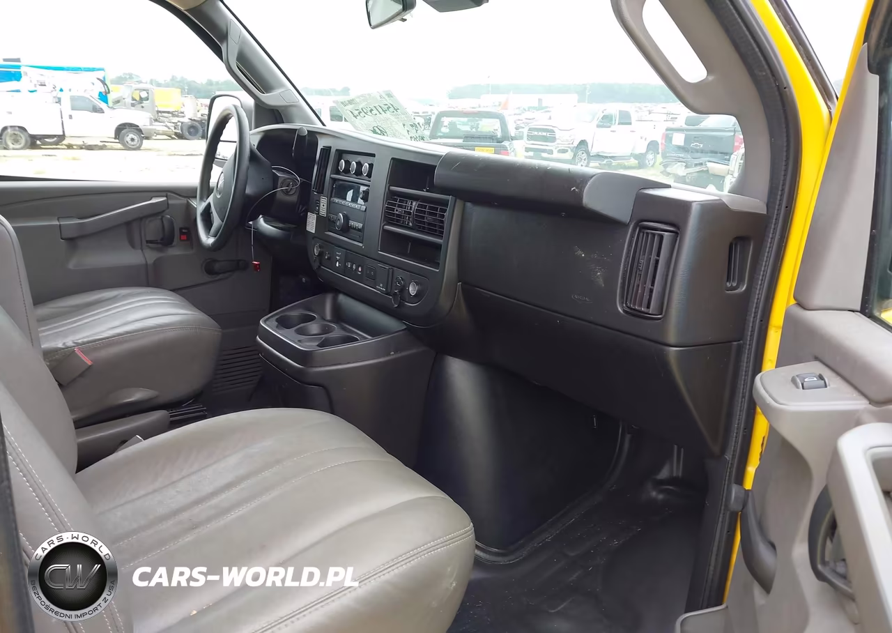 2020 GMC Savana Cutaway Work Van VIN:1GD07RFP3L1182212 - 7