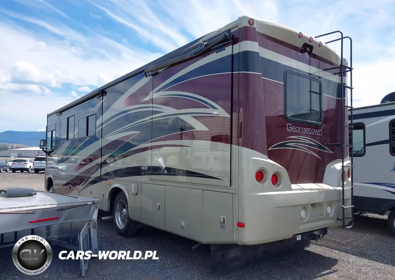 2011 Ford F53 VIN:1F66F5DY1B0A05266 - 3
