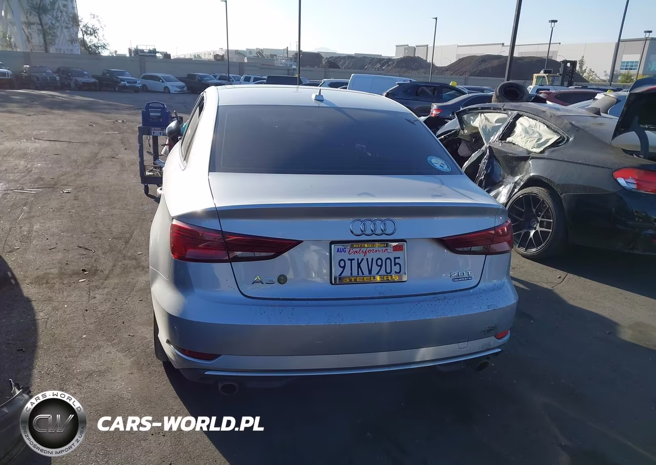 2018 Audi A3 2.0T Premium-2.0T Tech Premium VIN:WAUB8GFFXJ1044960 - 17