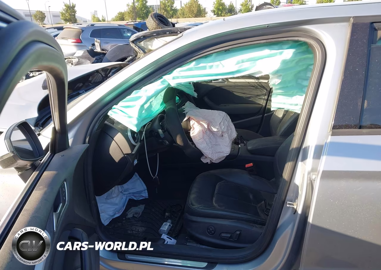 2018 Audi A3 2.0T Premium-2.0T Tech Premium VIN:WAUB8GFFXJ1044960 - 5