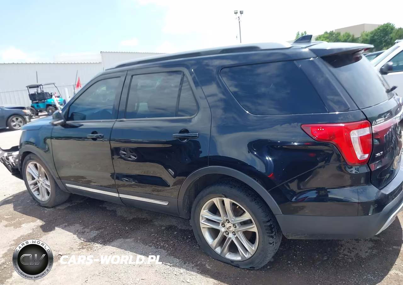 2016 Ford Explorer Xlt VIN:1FM5K7D83GGC30041 - 15