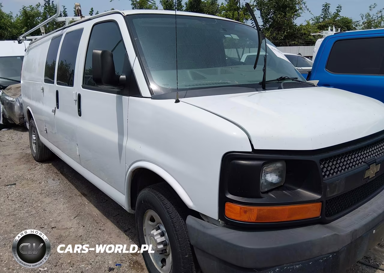 2014 Chevrolet Express 3500 Work Van – zdjęcie 1 z 16