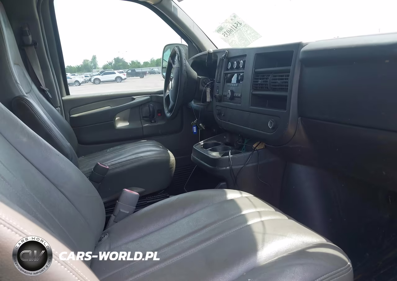 2014 Chevrolet Express 3500 Work Van VIN:1GCZGUBG5E1165919 - 5
