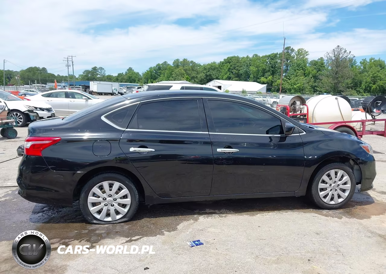 2018 Nissan Sentra S VIN:3N1AB7AP8JY315917 - 13