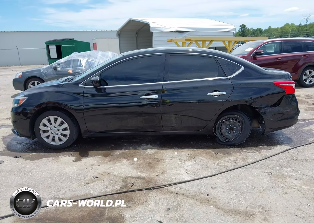 2018 Nissan Sentra S VIN:3N1AB7AP8JY315917 - 14