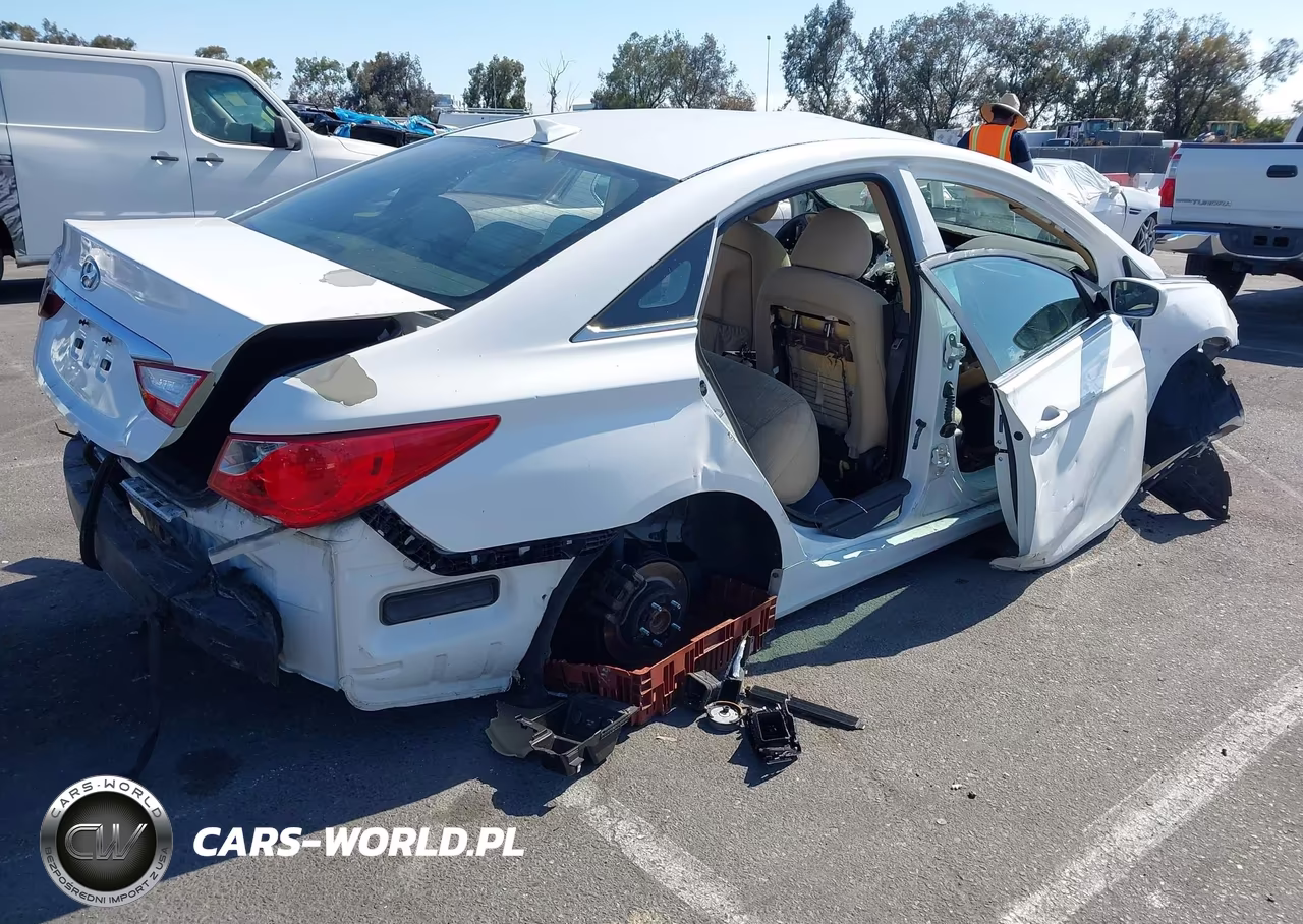 2013 Hyundai Sonata Gls VIN:5NPEB4AC9DH787412 - 4