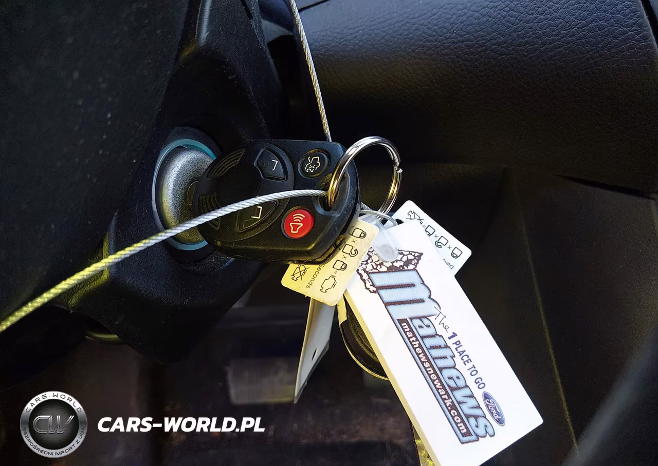 2018 Ford Focus Se VIN:1FADP3F21JL210250 - 11