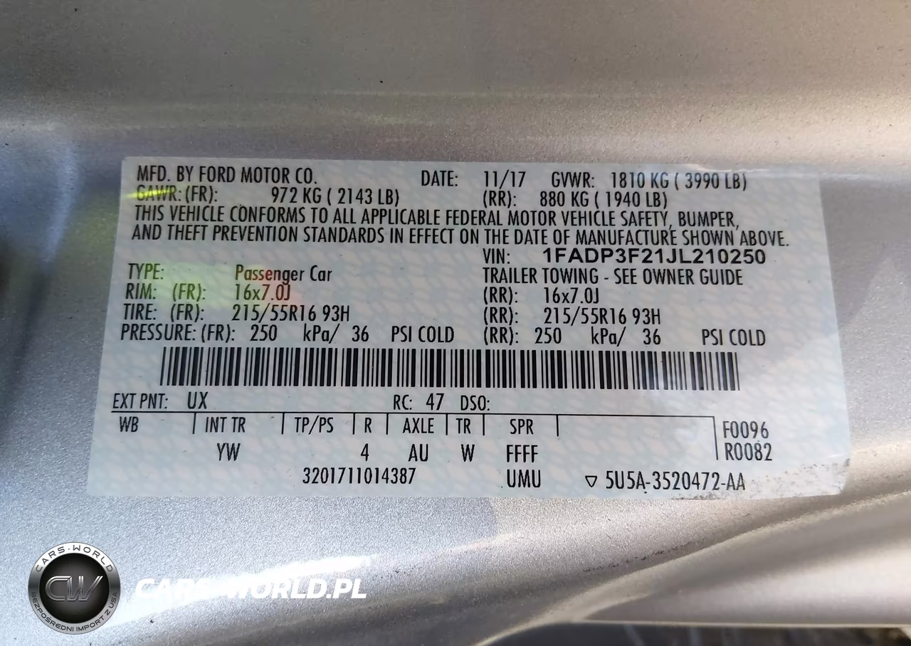 2018 Ford Focus Se VIN:1FADP3F21JL210250 - 9