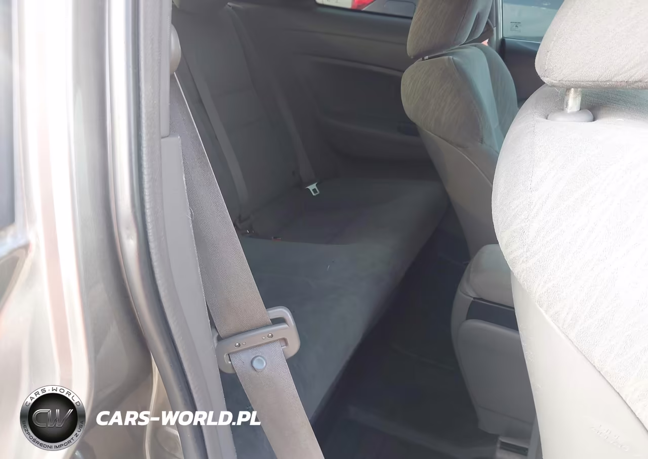 2007 Honda Civic Lx VIN:2HGFG12607H538122 - 8