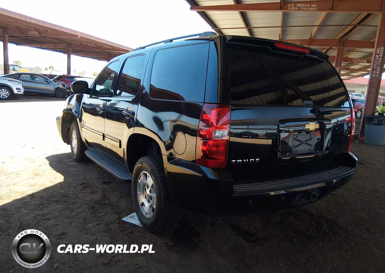 2013 Chevrolet Tahoe Ls VIN:1GNSKAE08DR319639 - 3
