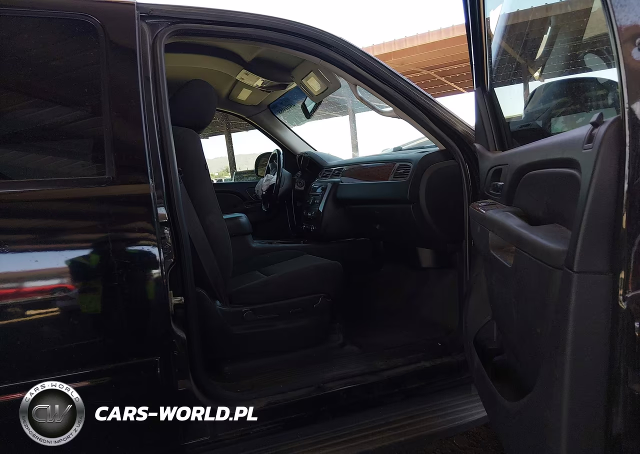 2013 Chevrolet Tahoe Ls VIN:1GNSKAE08DR319639 - 5