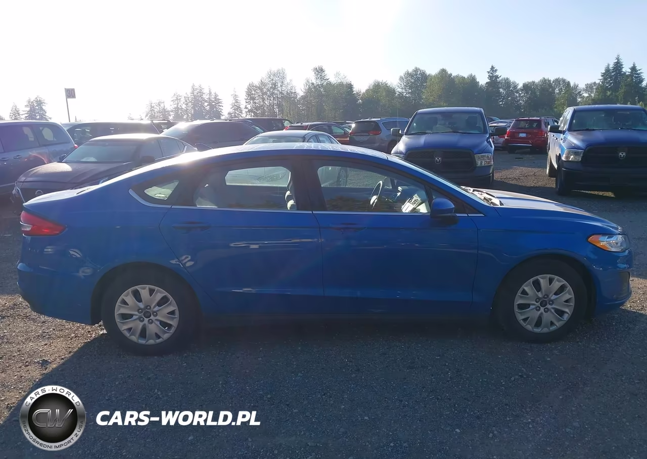 2020 Ford Fusion S VIN:3FA6P0G71LR201070 - 13