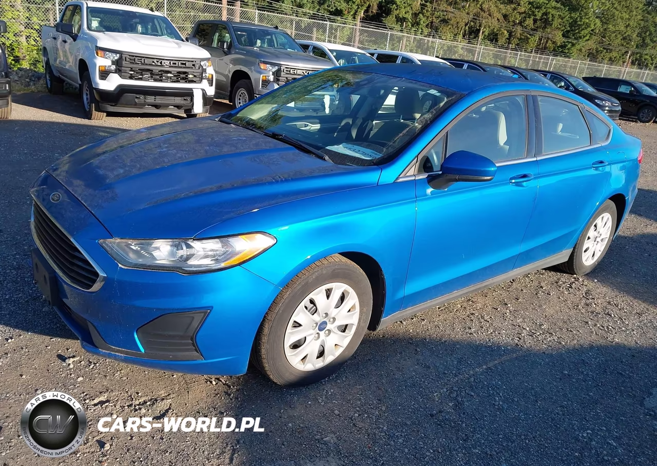 2020 Ford Fusion S VIN:3FA6P0G71LR201070 - 2