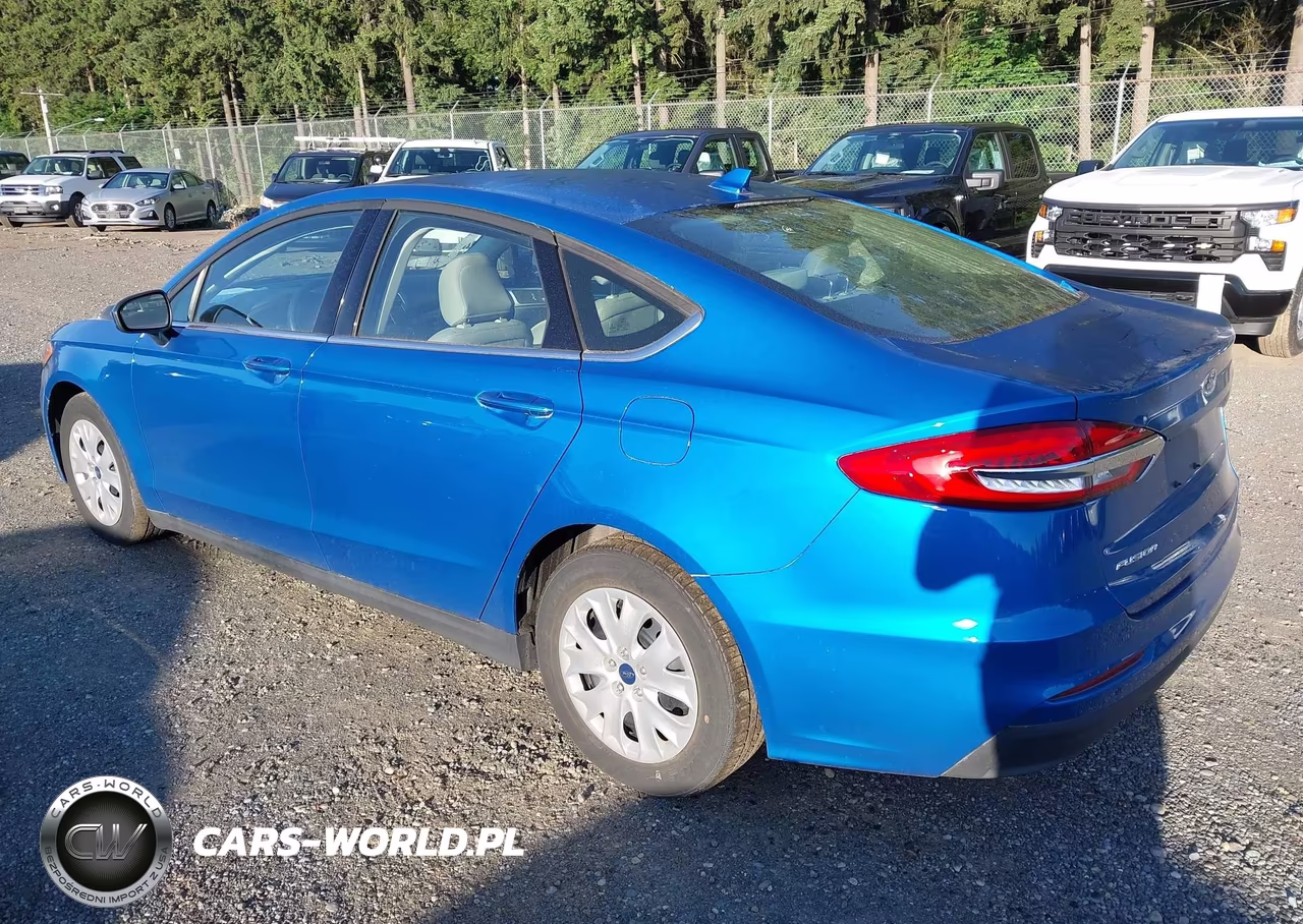 2020 Ford Fusion S VIN:3FA6P0G71LR201070 - 3