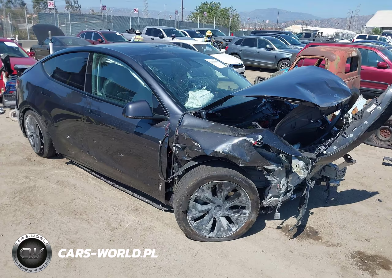 2024 Tesla Model Y Long Range Single Motor Rear-Wheel Drive-Rwd – zdjęcie 1 z 15
