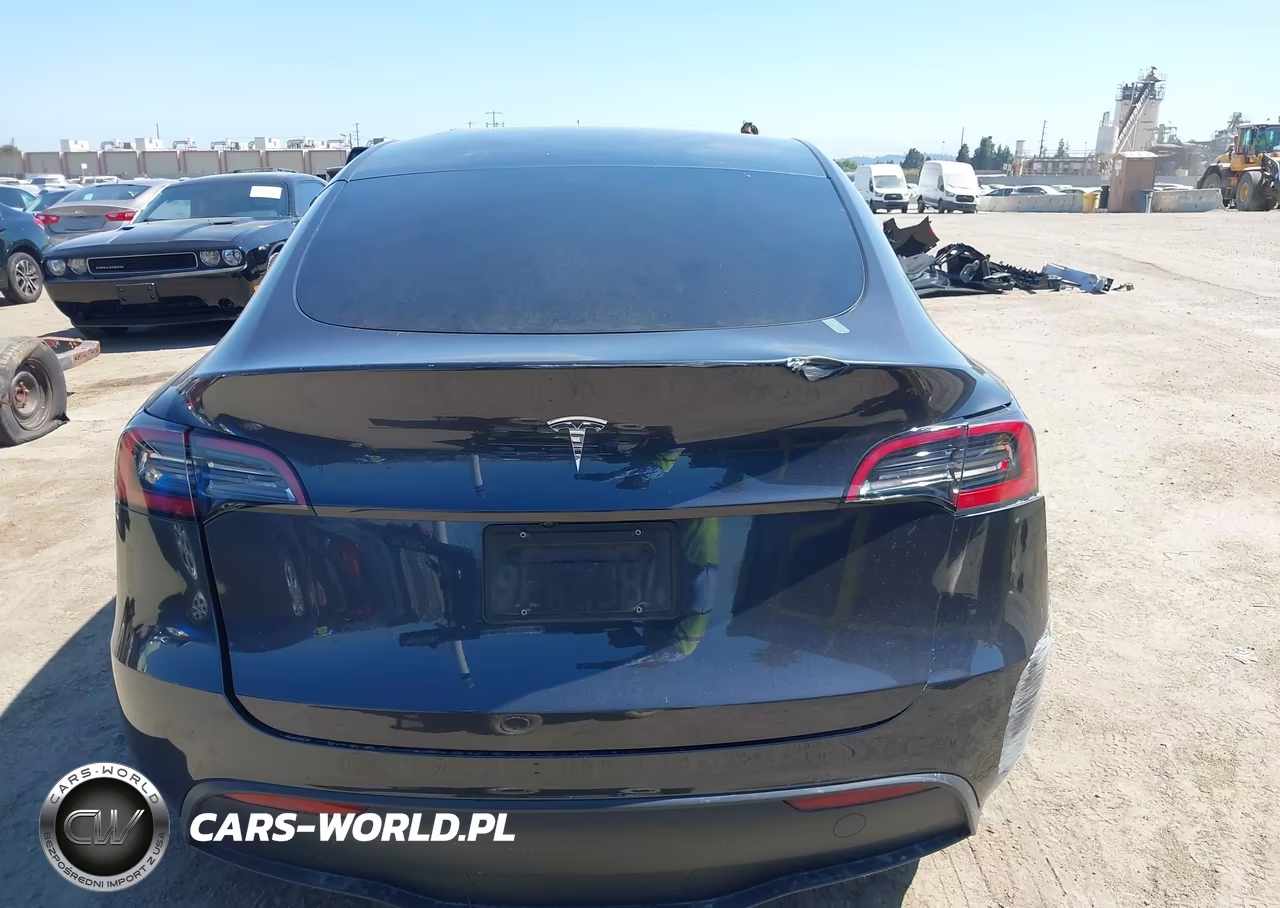 2024 Tesla Model Y Long Range Single Motor Rear-Wheel Drive-Rwd VIN:7SAYGDED7RF180287 - 15