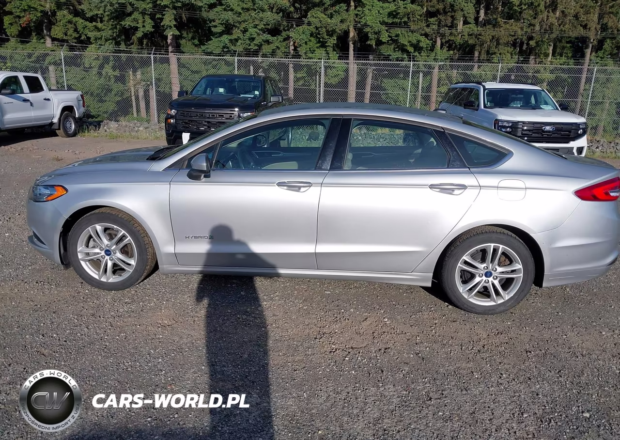 2018 Ford Fusion Hybrid S VIN:3FA6P0UU4JR243580 - 14