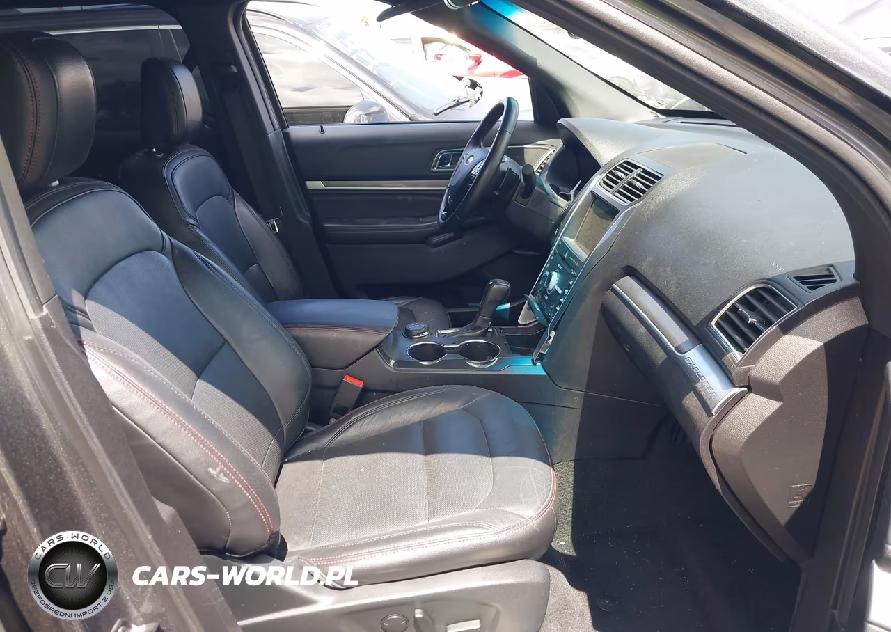 2019 Ford Explorer Sport VIN:1FM5K8GTXKGA19255 - 5