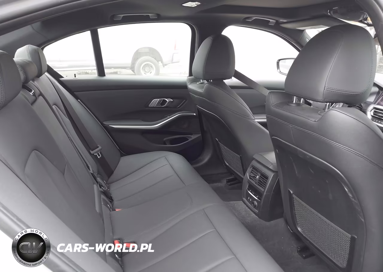 2019 BMW 330I VIN:WBA5R1C59KAK09790 - 8
