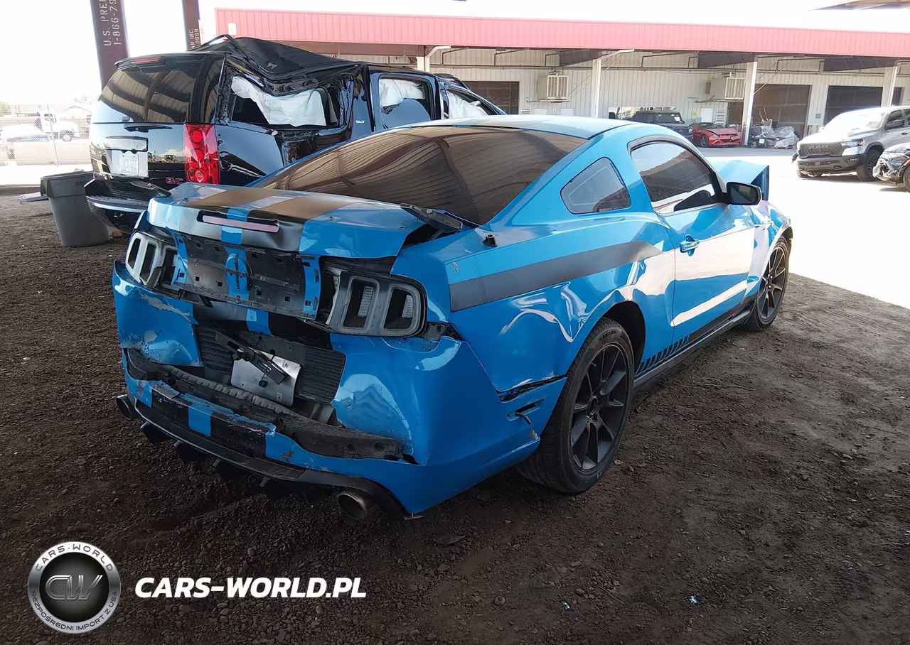2014 Ford Mustang V6 VIN:1ZVBP8AM5E5241189 - 4
