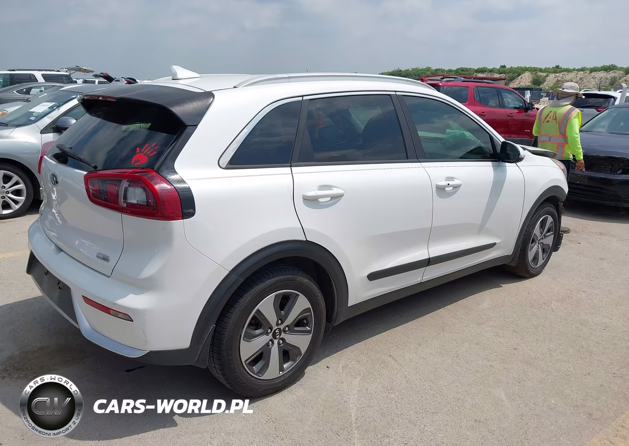 2017 Kia Niro Ex VIN:KNDCC3LCXH5066209 - 4