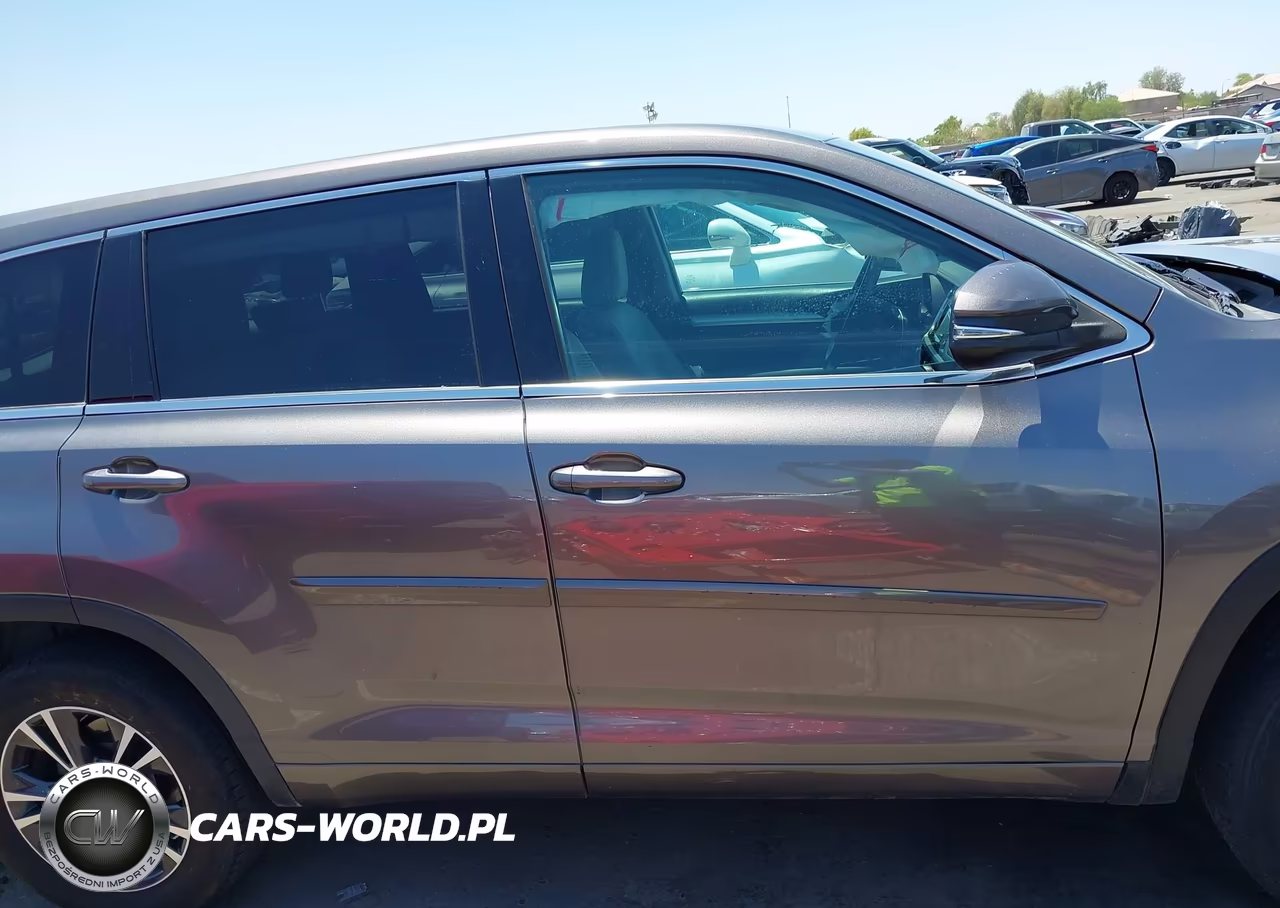 2017 Toyota Highlander Le VIN:5TDBZRFH2HS483757 - 14
