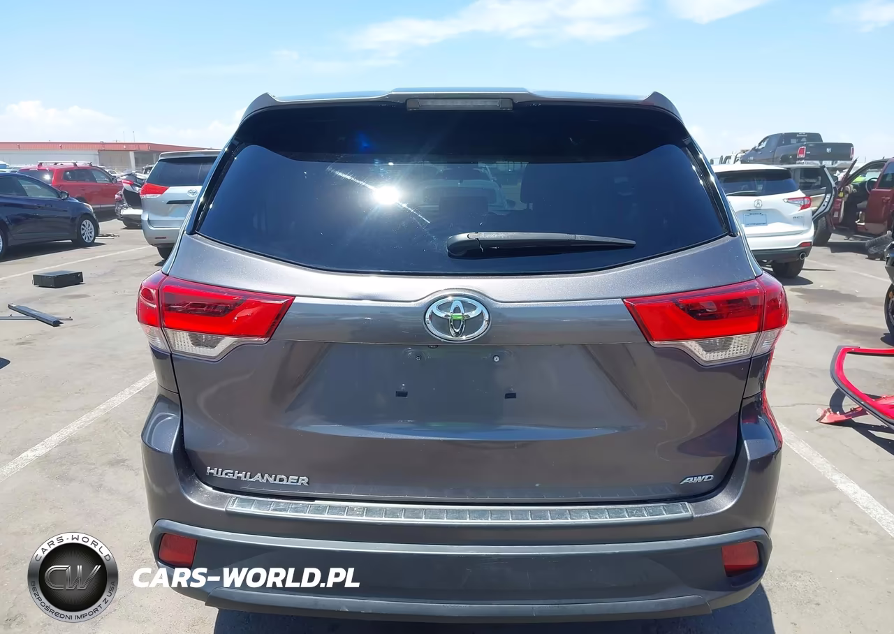 2017 Toyota Highlander Le VIN:5TDBZRFH2HS483757 - 17