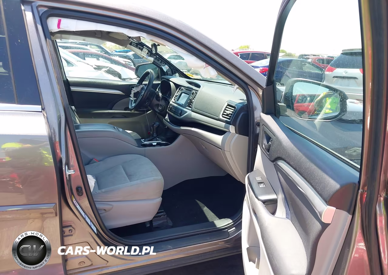2017 Toyota Highlander Le VIN:5TDBZRFH2HS483757 - 5