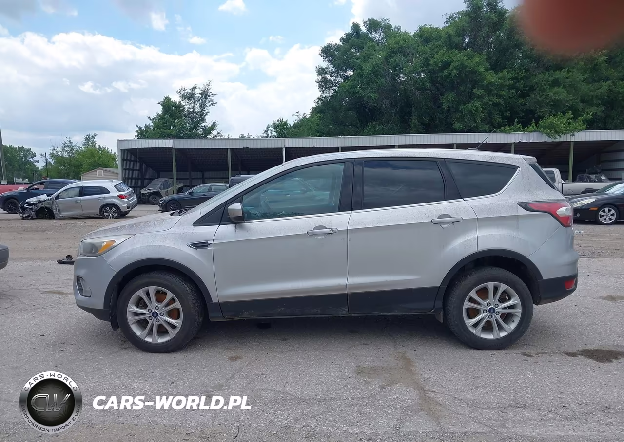 2017 Ford Escape Se VIN:1FMCU9G96HUB05362 - 14