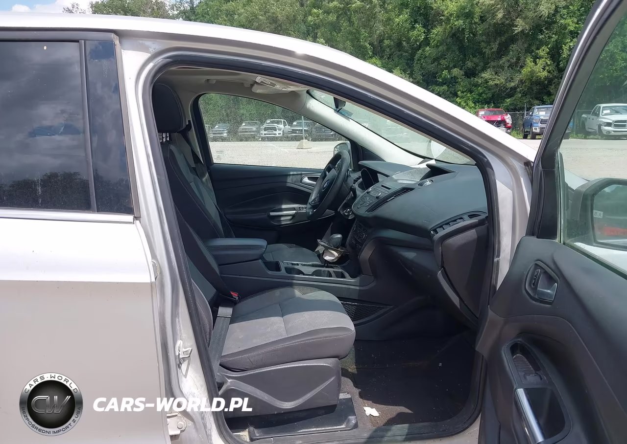2017 Ford Escape Se VIN:1FMCU9G96HUB05362 - 5