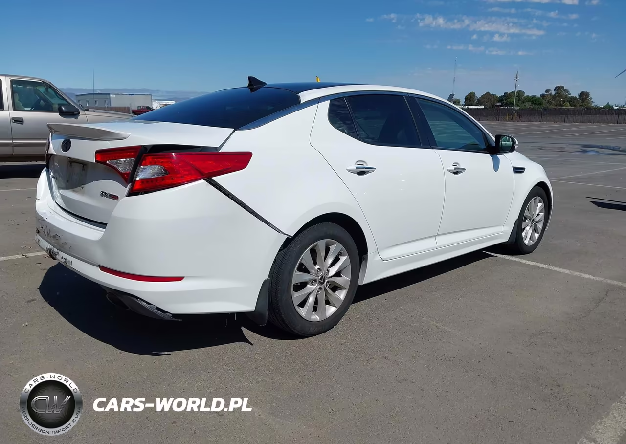 2013 Kia Optima Sx VIN:5XXGR4A61DG127441 - 4