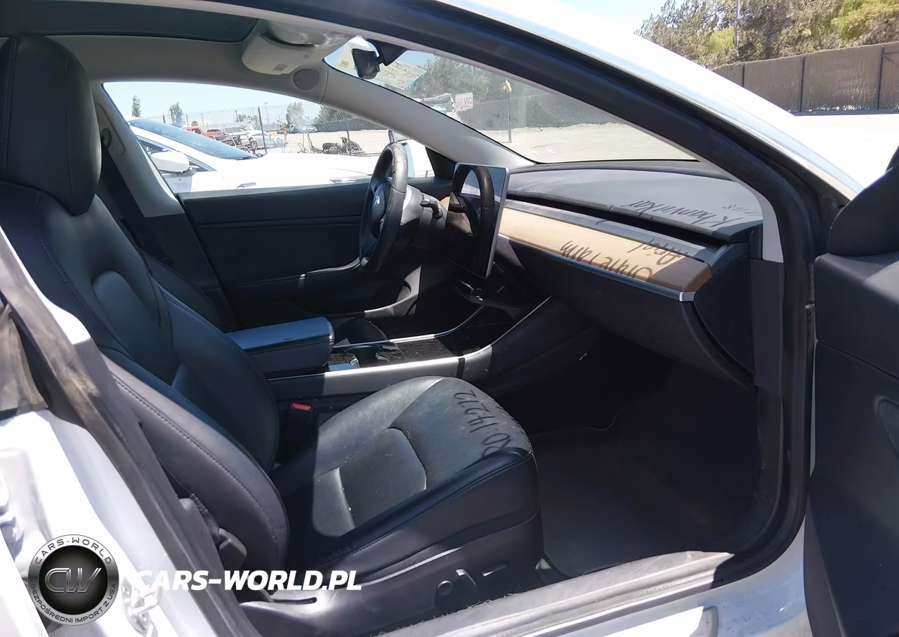 2020 Tesla Model 3 Long Range Dual Motor All-Wheel Drive VIN:5YJ3E1EB6LF621344 - 5