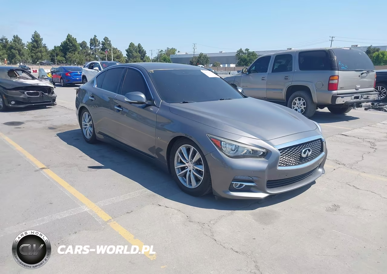 2015 Infiniti Q50 Premium