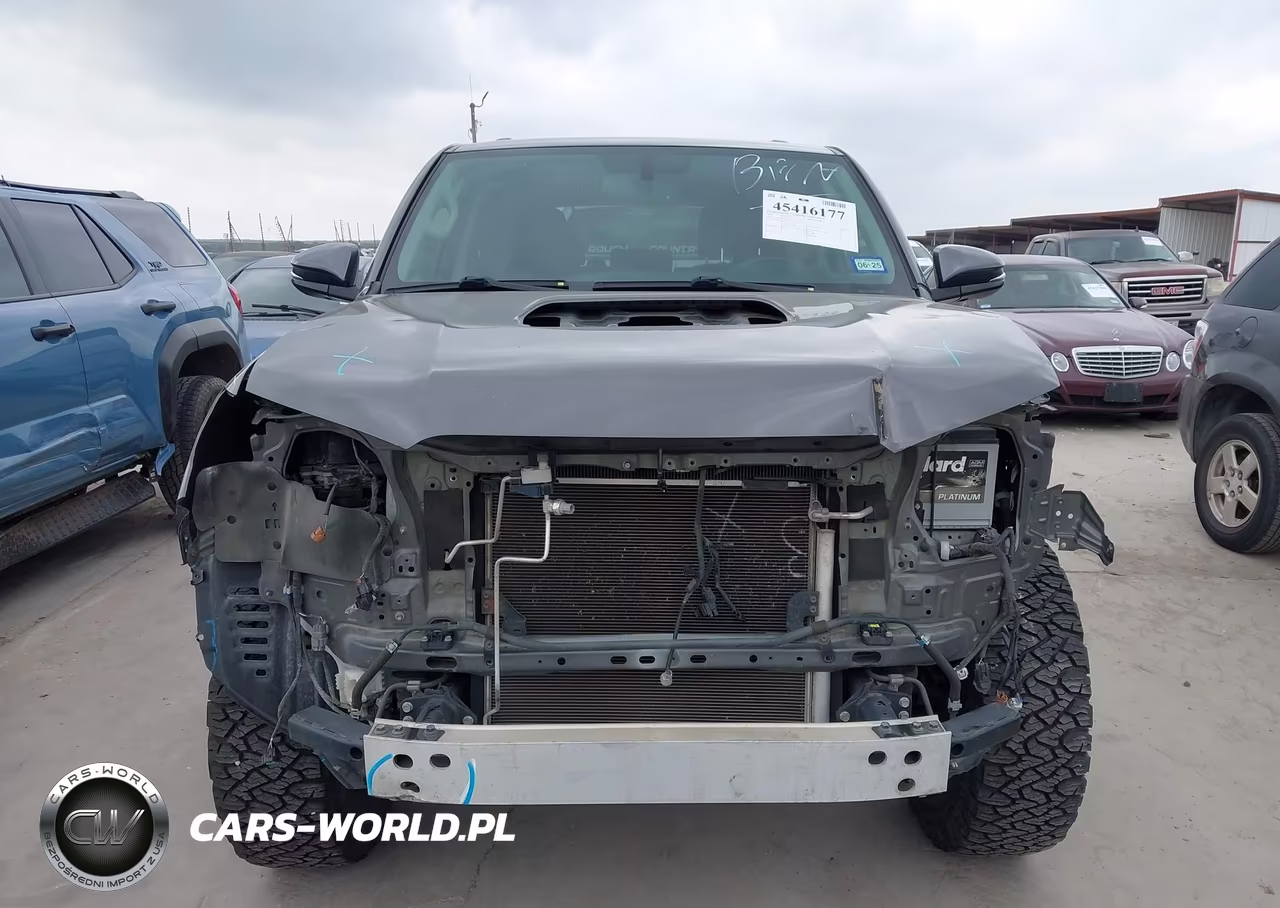 2018 Toyota 4Runner Trd Off Road Premium VIN:JTEBU5JR7J5511714 - 13