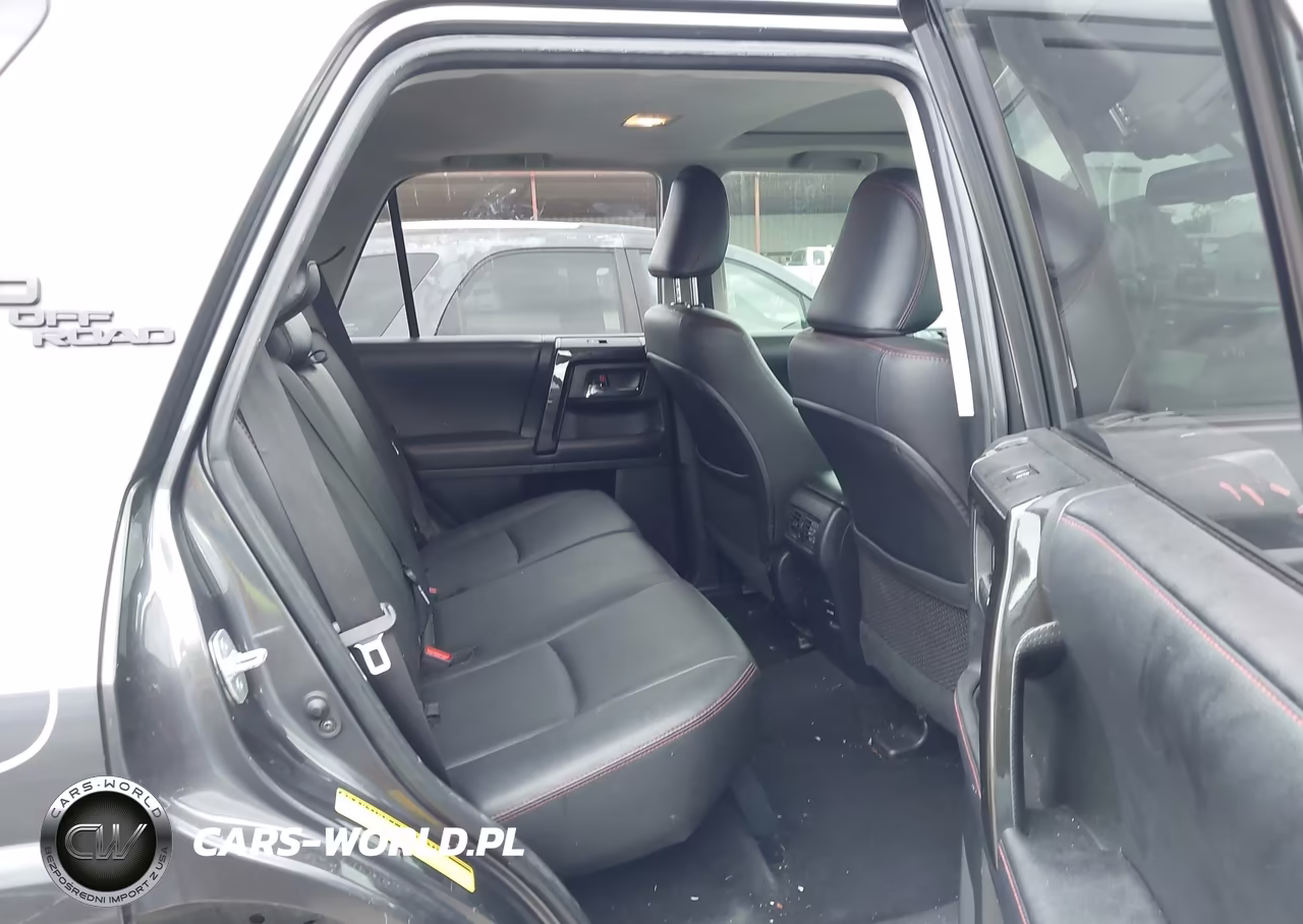 2018 Toyota 4Runner Trd Off Road Premium VIN:JTEBU5JR7J5511714 - 8