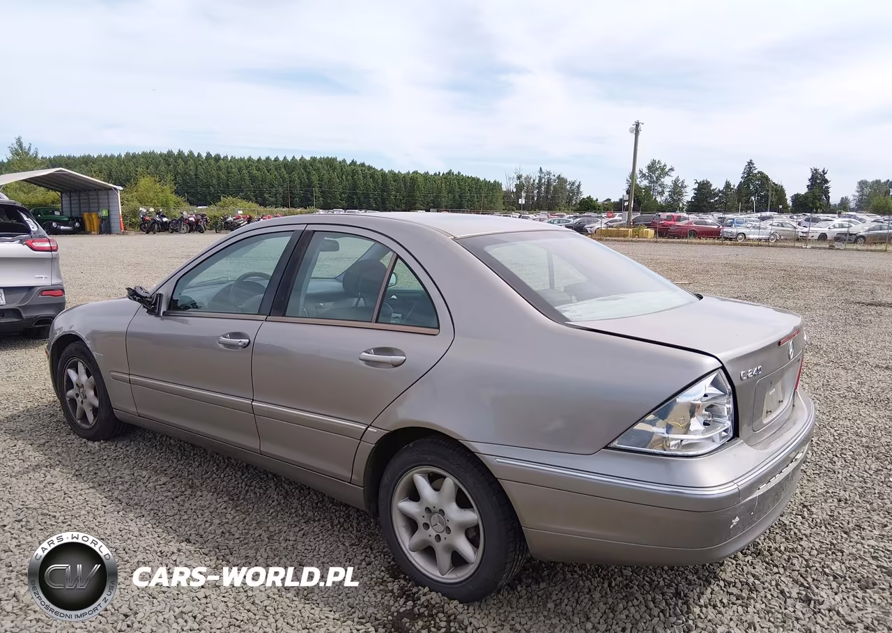 2003 Mercedes-Benz C 240 VIN:WDBRF81JX3F383232 - 3