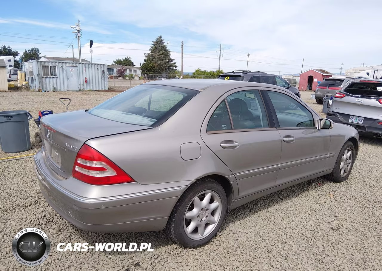 2003 Mercedes-Benz C 240 VIN:WDBRF81JX3F383232 - 4