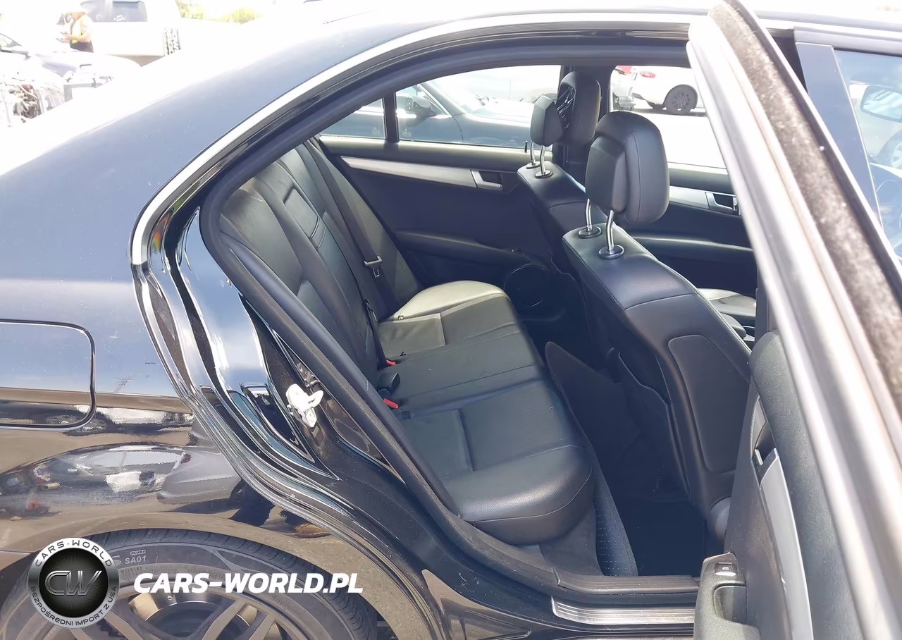 2012 Mercedes-Benz C 250 Sport VIN:WDDGF4HB3CF853428 - 8