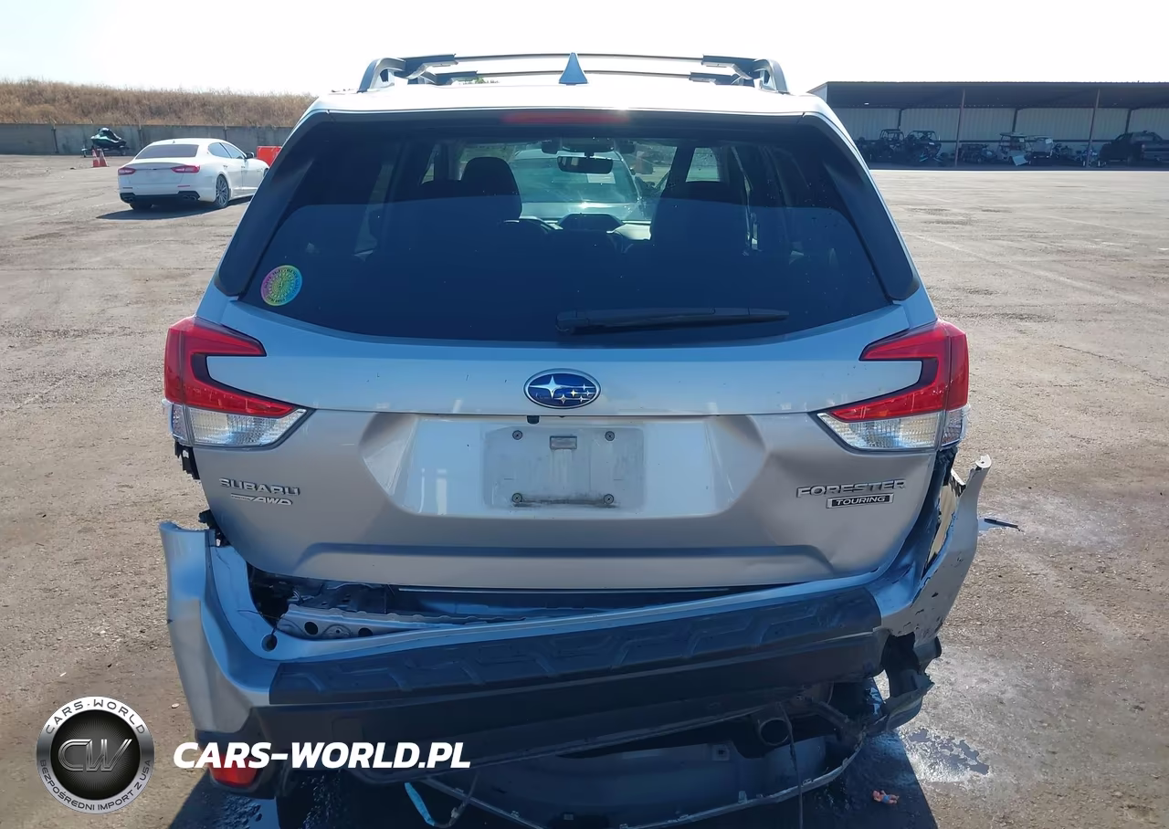 2021 Subaru Forester Touring VIN:JF2SKAXC8MH442414 - 16