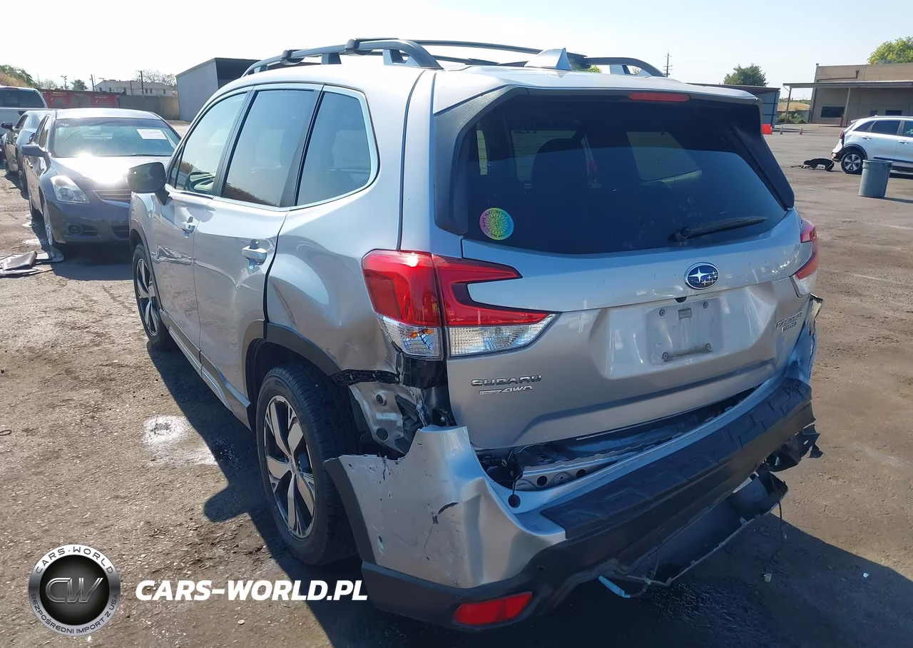 2021 Subaru Forester Touring VIN:JF2SKAXC8MH442414 - 3