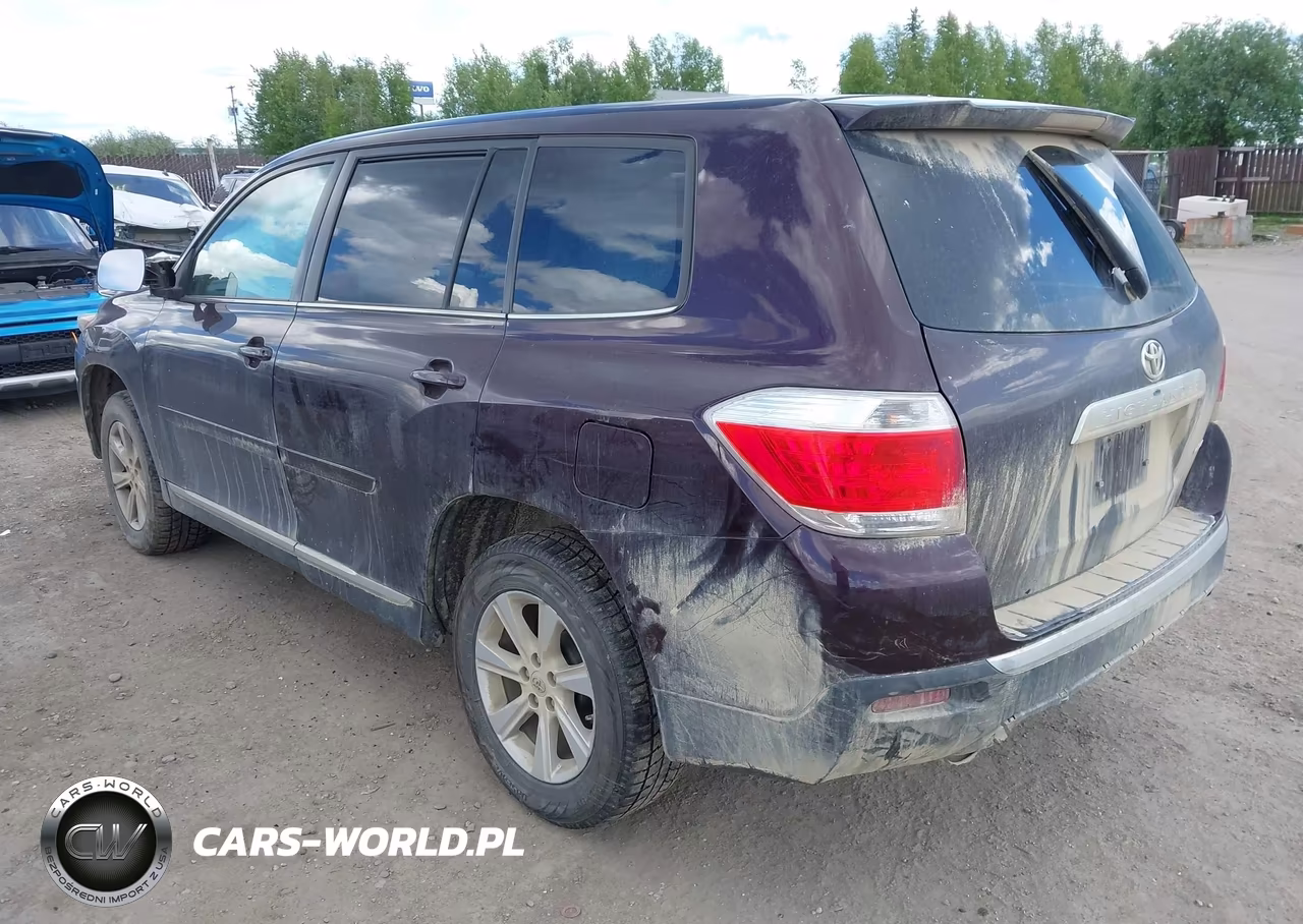 2013 Toyota Highlander Base V6 VIN:5TDBK3EH5DS205626 - 3